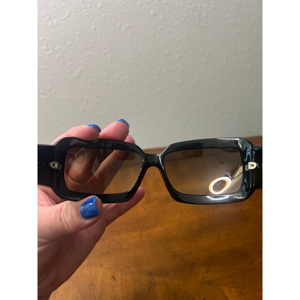 Chanel Mother of Pearl CC sunglasses - Picture 5 of 12